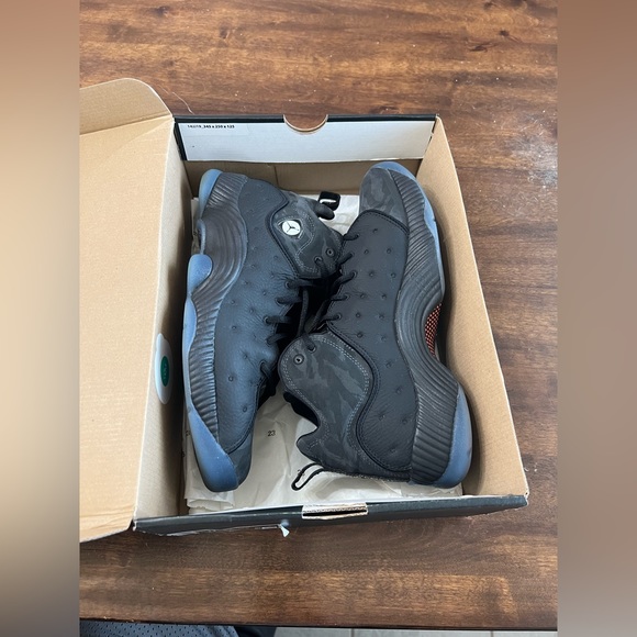 Jordan jumpman team 2 shoes - Picture 2 of 6